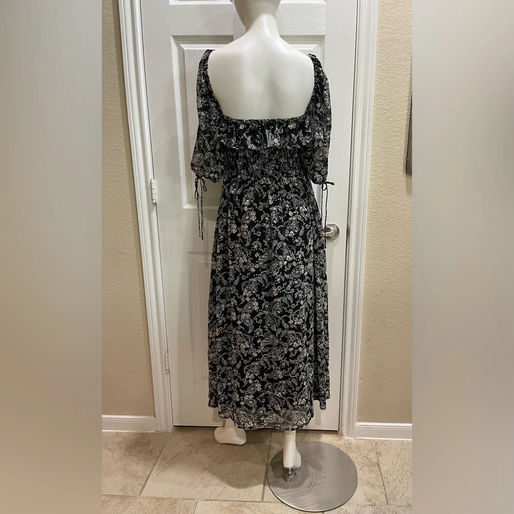 En Saison Smocked Paisley Midi Dress Size Medium - Picture 3 of 6